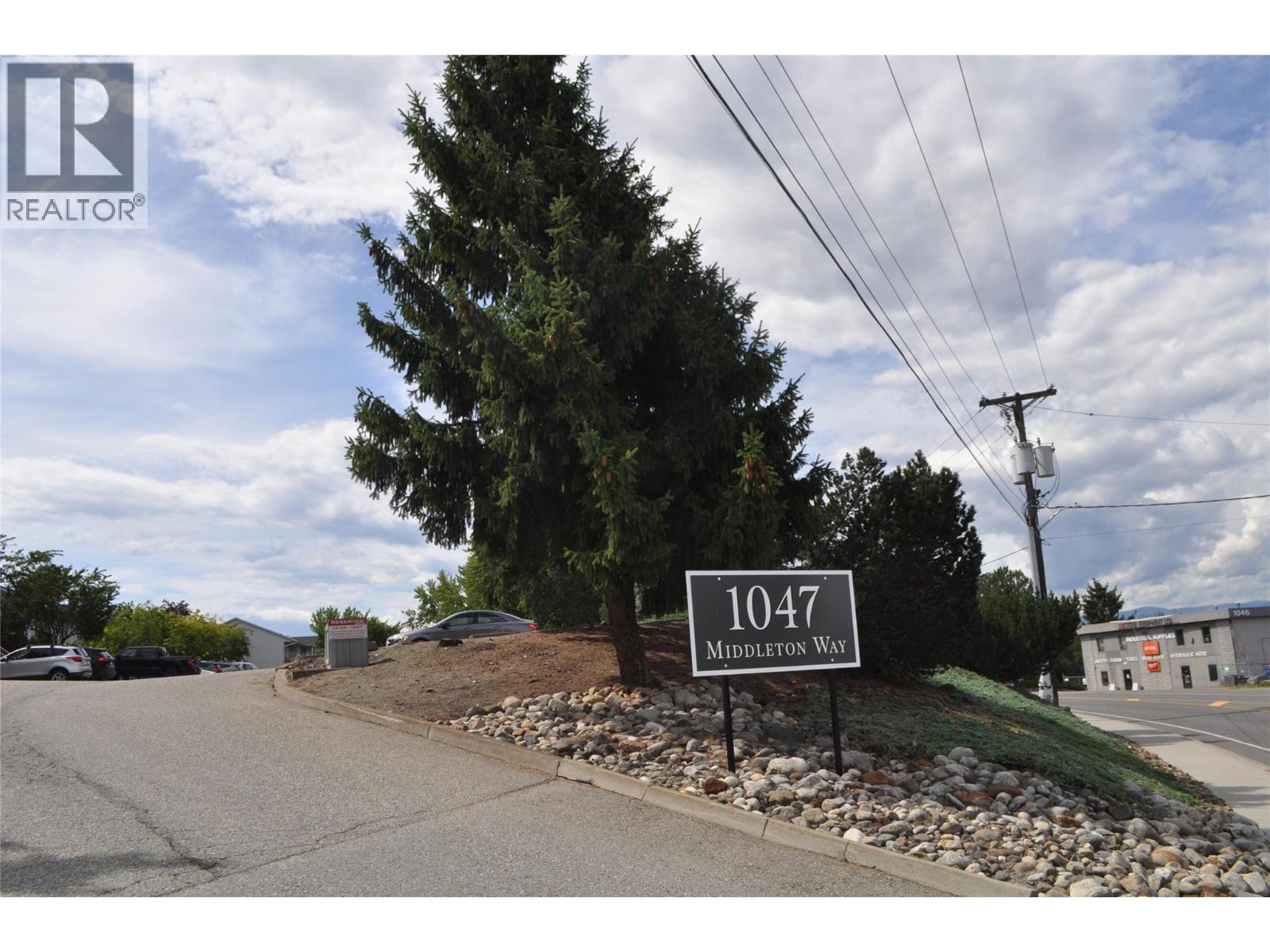 #109 1047 MIDDLETON WAY - 1