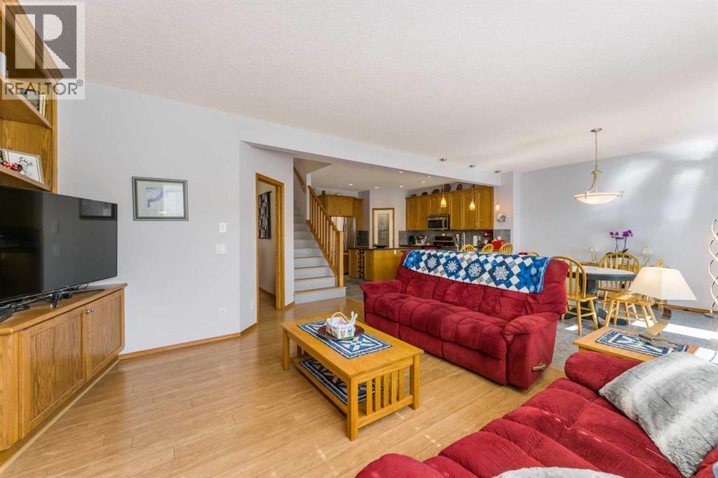 Single Family House for Sale in  Copperleaf Way SE Copperfield Calgary 