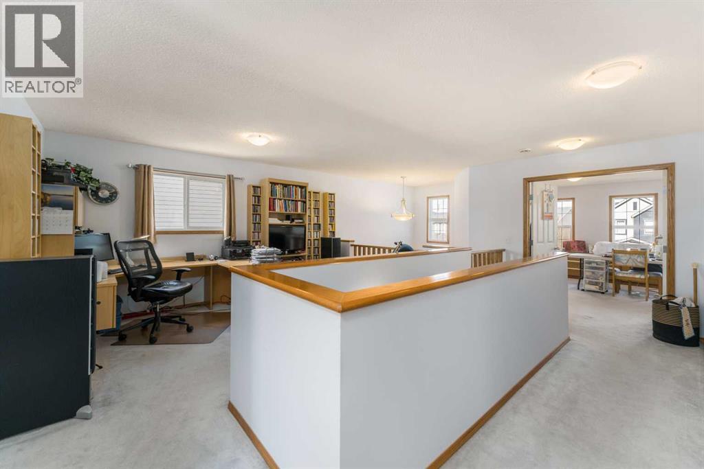 Single Family House for Sale in  Copperleaf Way SE Copperfield Calgary 