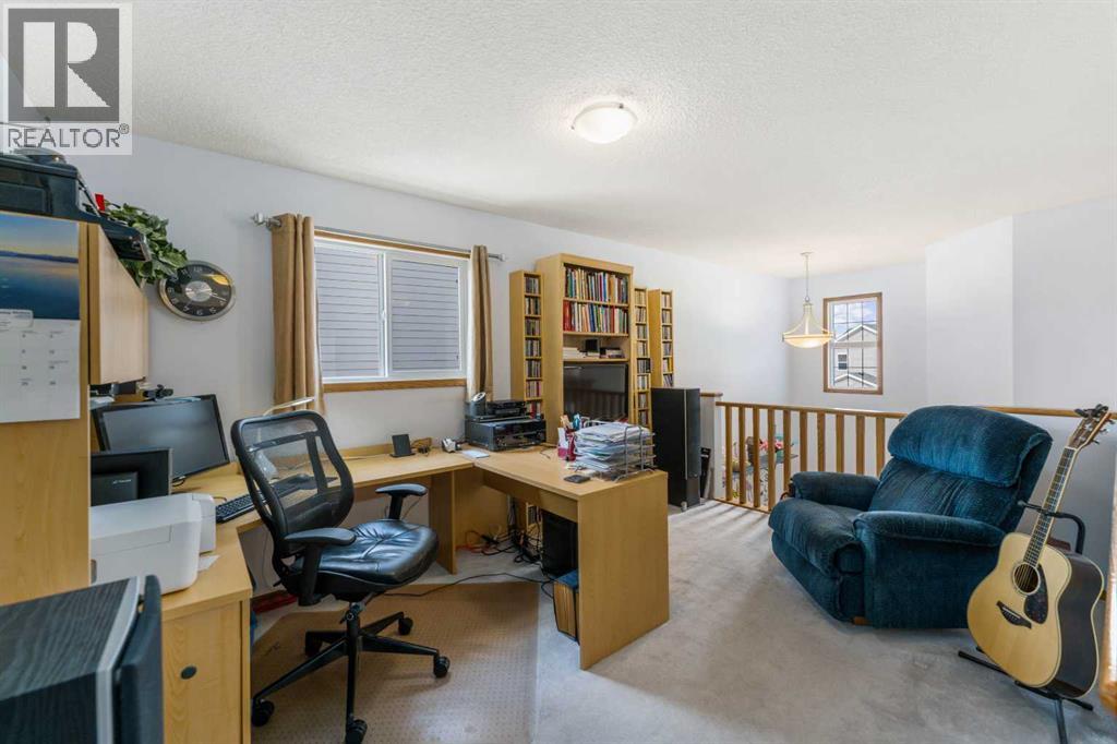 Single Family House for Sale in  Copperleaf Way SE Copperfield Calgary 