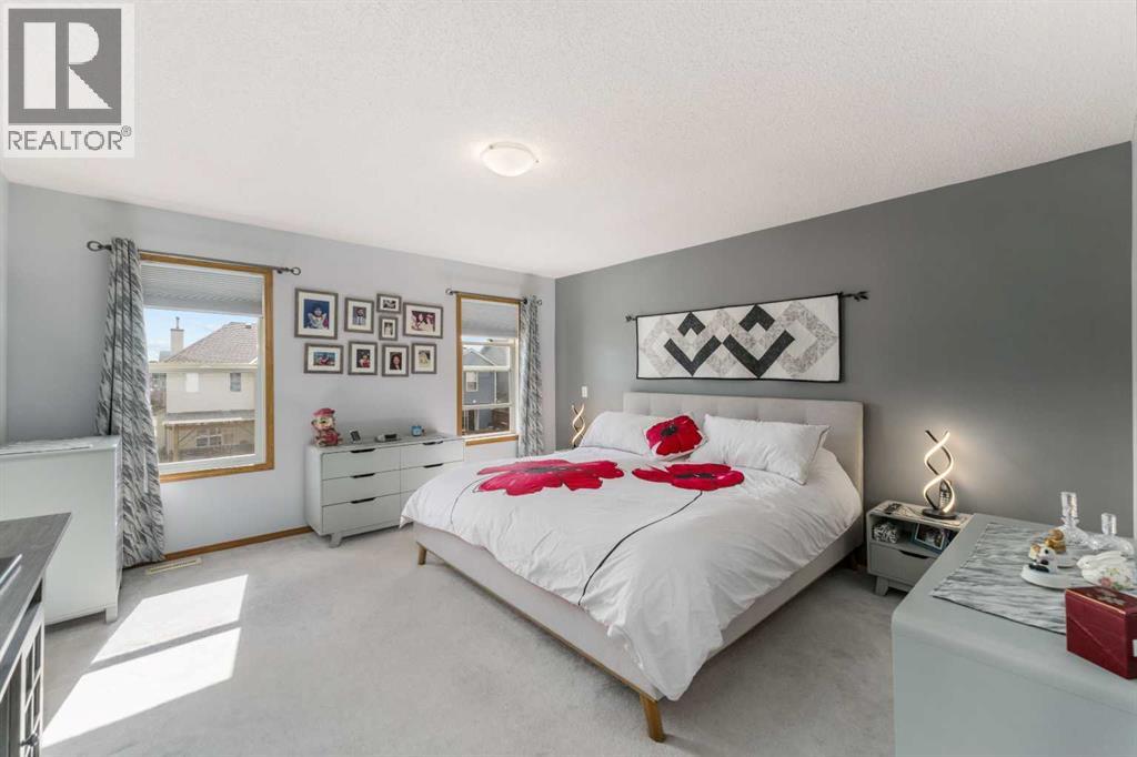 Single Family House for Sale in  Copperleaf Way SE Copperfield Calgary 