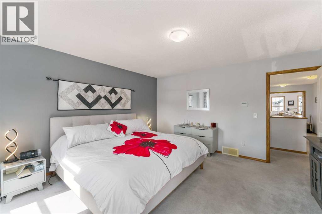 Single Family House for Sale in  Copperleaf Way SE Copperfield Calgary 