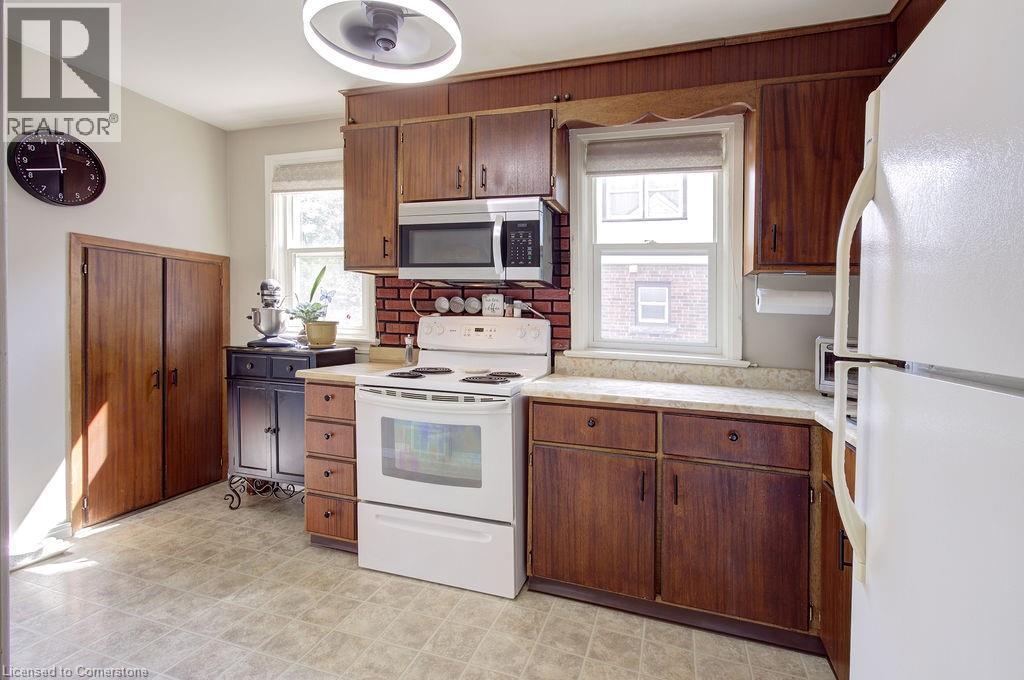 Photo 17 of 402 Crockett Street, Hamilton ON