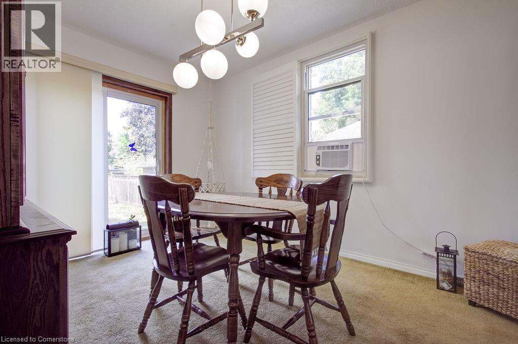 Photo 11 of 402 Crockett Street, Hamilton ON