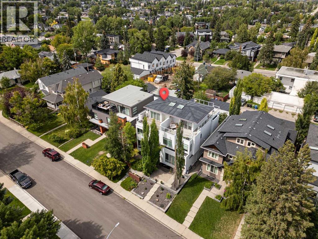 Single Family House for Sale in   Avenue SW Richmond Calgary 