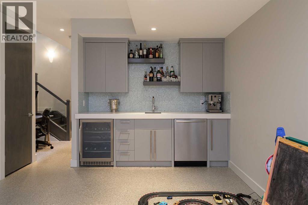 Single Family House for Sale in   Avenue SW Richmond Calgary 