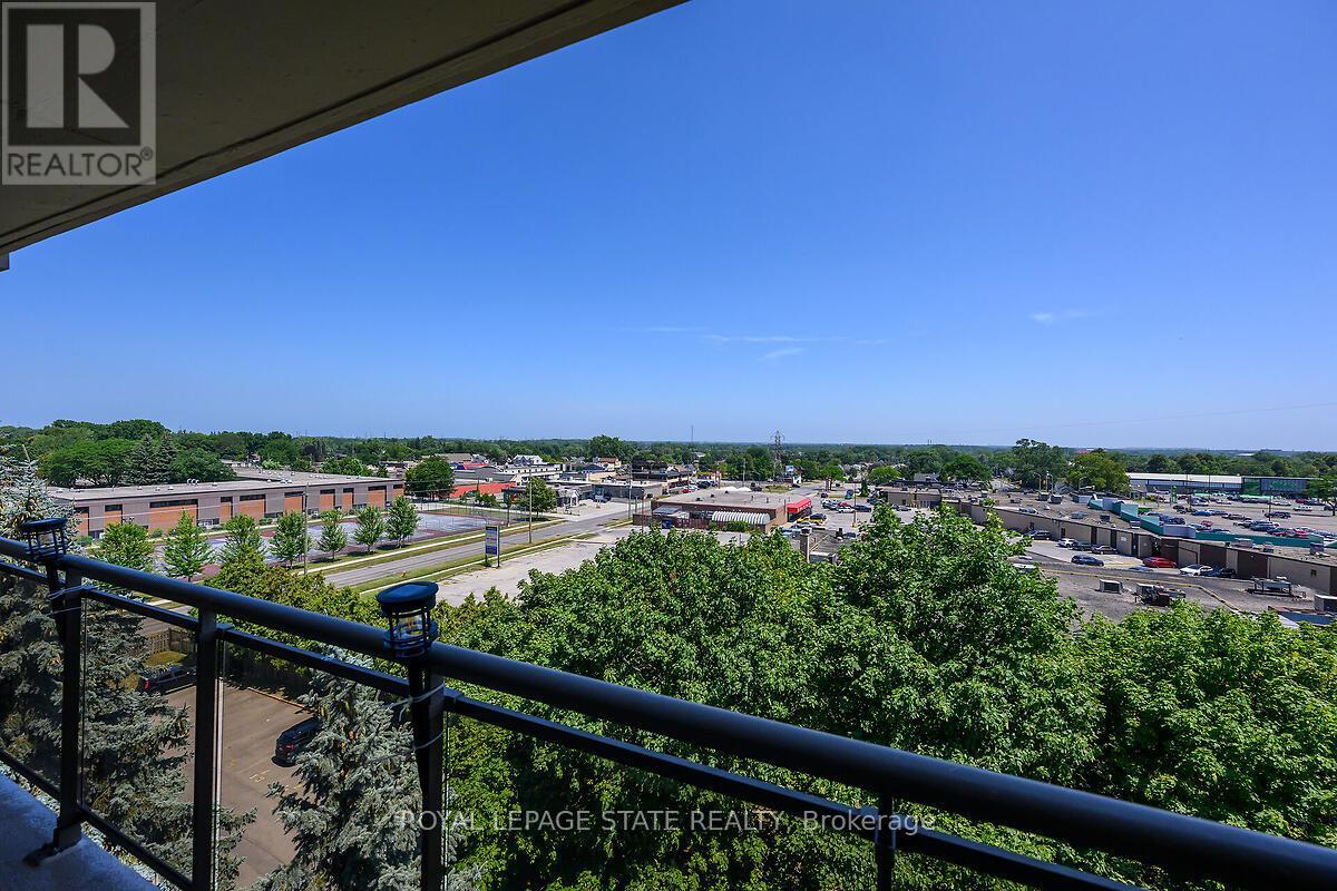 Photo 5 of 708 6390 Huggins Street, Niagara Falls ON