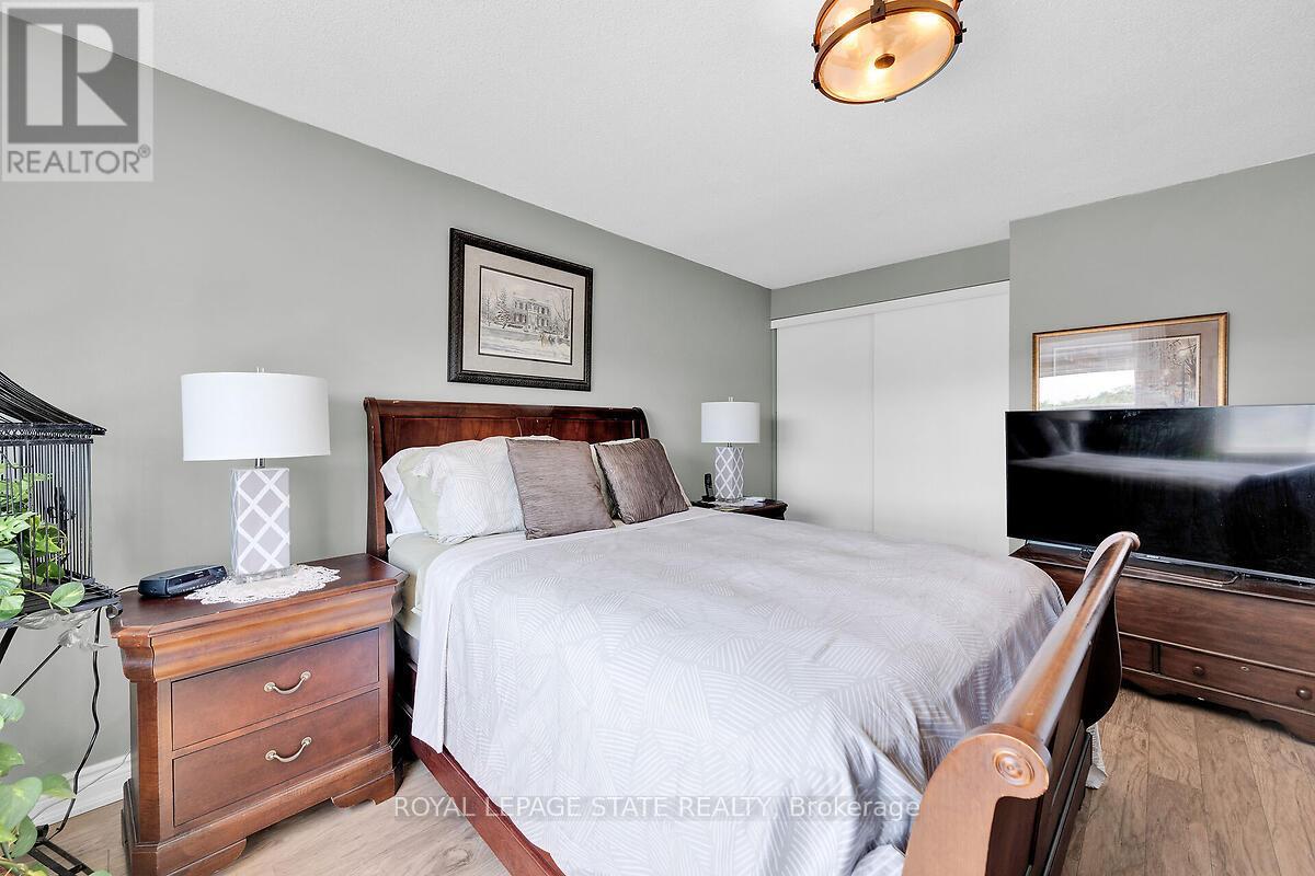 Photo 7 of 708 6390 Huggins Street, Niagara Falls ON