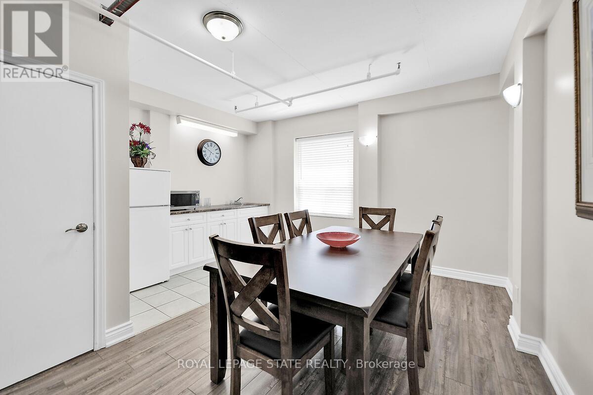Photo 12 of 708 6390 Huggins Street, Niagara Falls ON