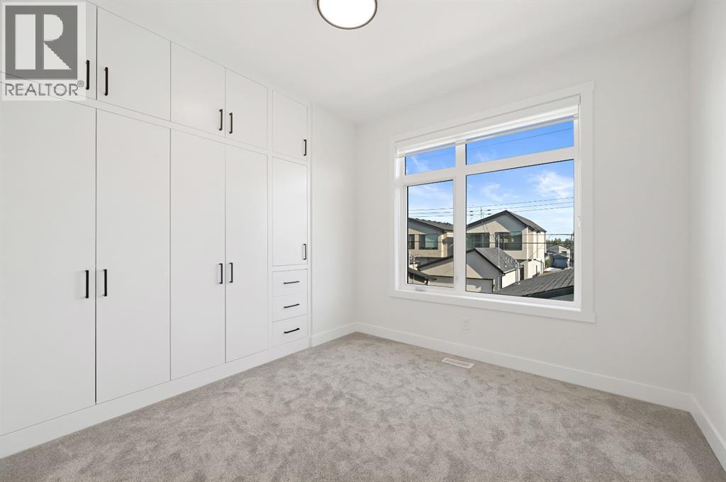 Single Family House for Sale in   Avenue SW Shaganappi Calgary 