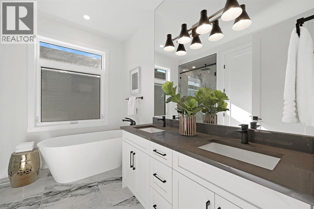 Single Family House for Sale in   Avenue SW Shaganappi Calgary 