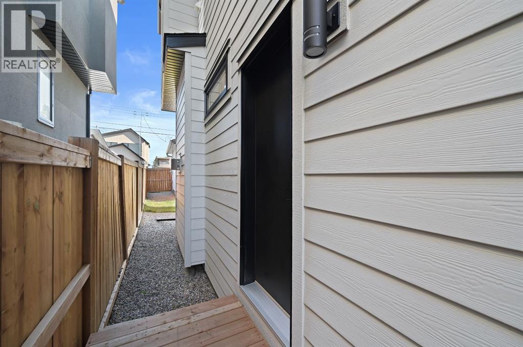 Single Family House for Sale in   Avenue SW Shaganappi Calgary 