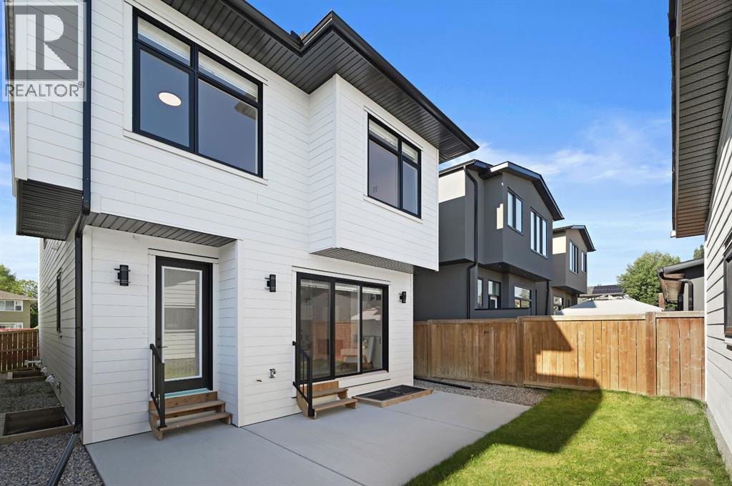 Single Family House for Sale in   Avenue SW Shaganappi Calgary 
