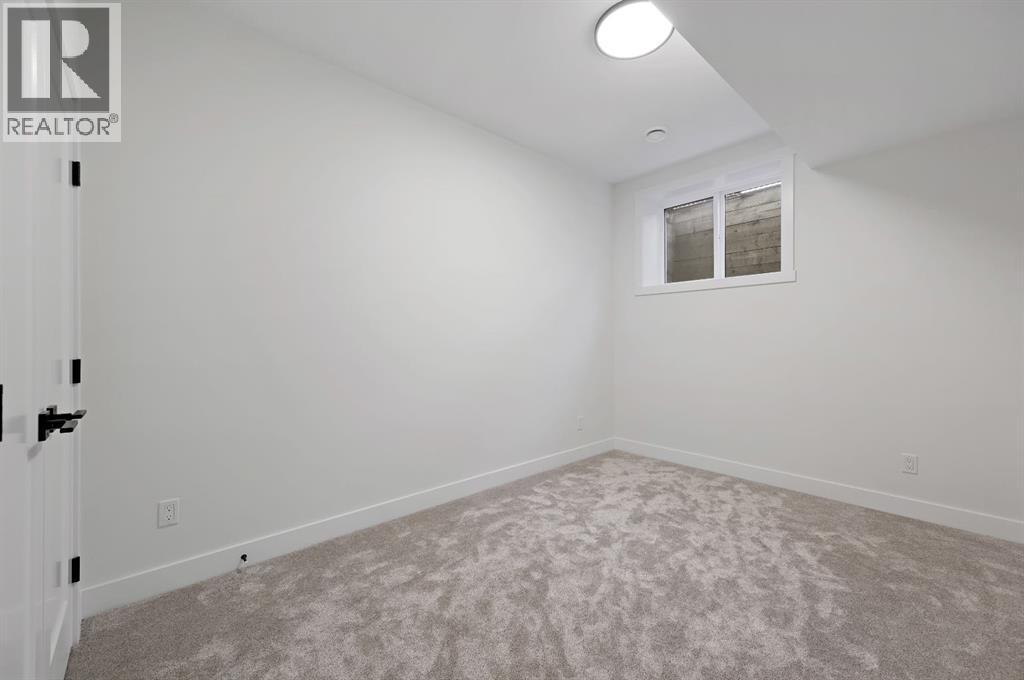 Single Family House for Sale in   Avenue SW Shaganappi Calgary 