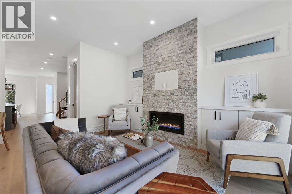 Single Family House for Sale in   Avenue SW Shaganappi Calgary 