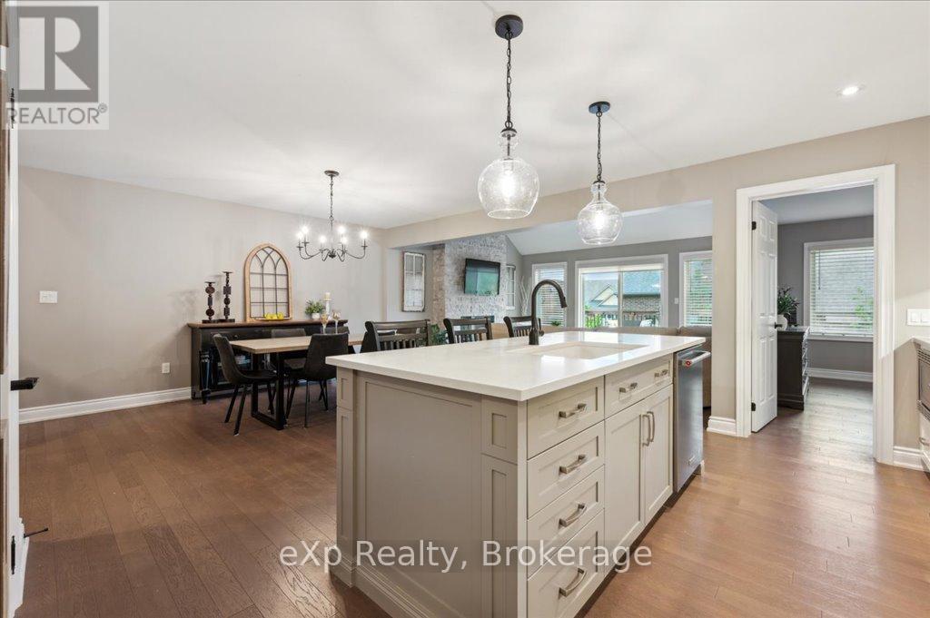Photo 2 of 50 Hickory Drive, Guelph Eramosa ON