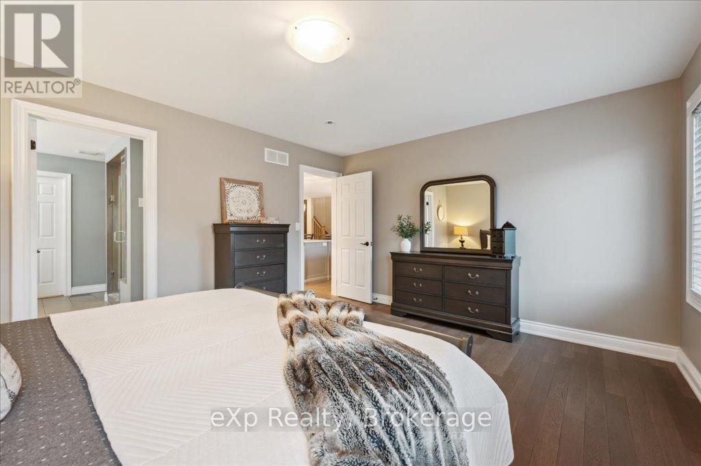 Photo 18 of 50 Hickory Drive, Guelph Eramosa ON