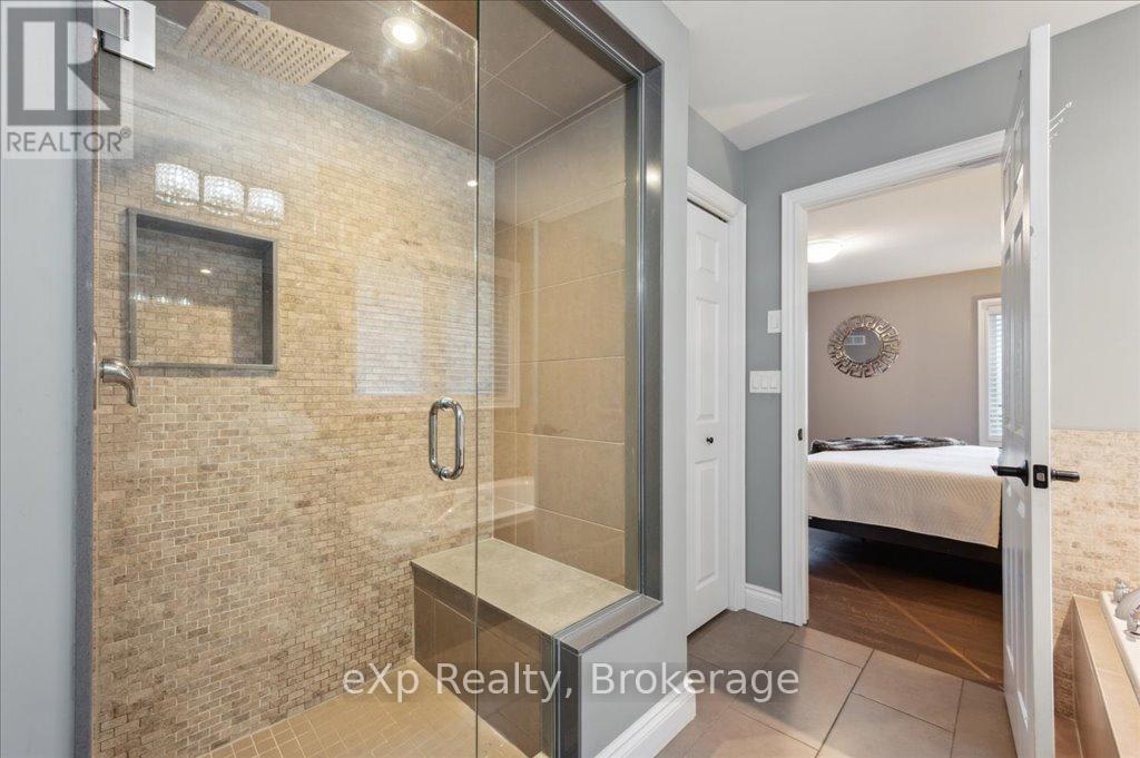 Photo 15 of 50 Hickory Drive, Guelph Eramosa ON