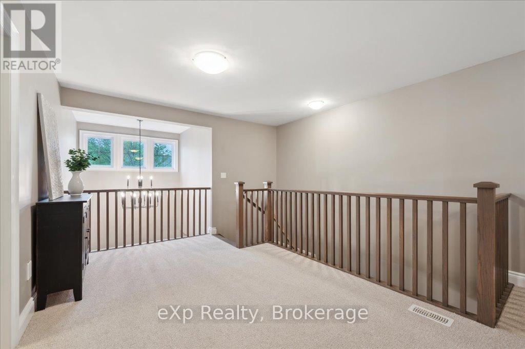 Photo 41 of 50 Hickory Drive, Guelph Eramosa ON