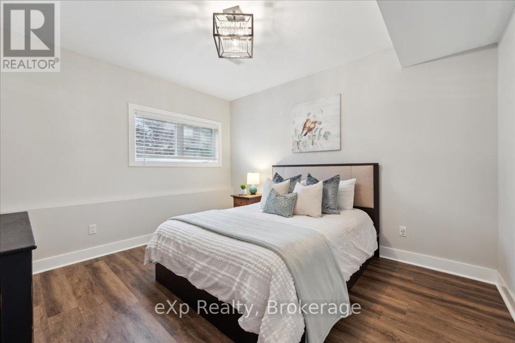 Photo 24 of 50 Hickory Drive, Guelph Eramosa ON