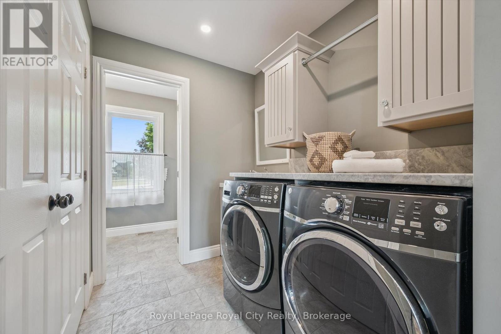 Photo 22 of 100 Harris Crescent, Southgate ON