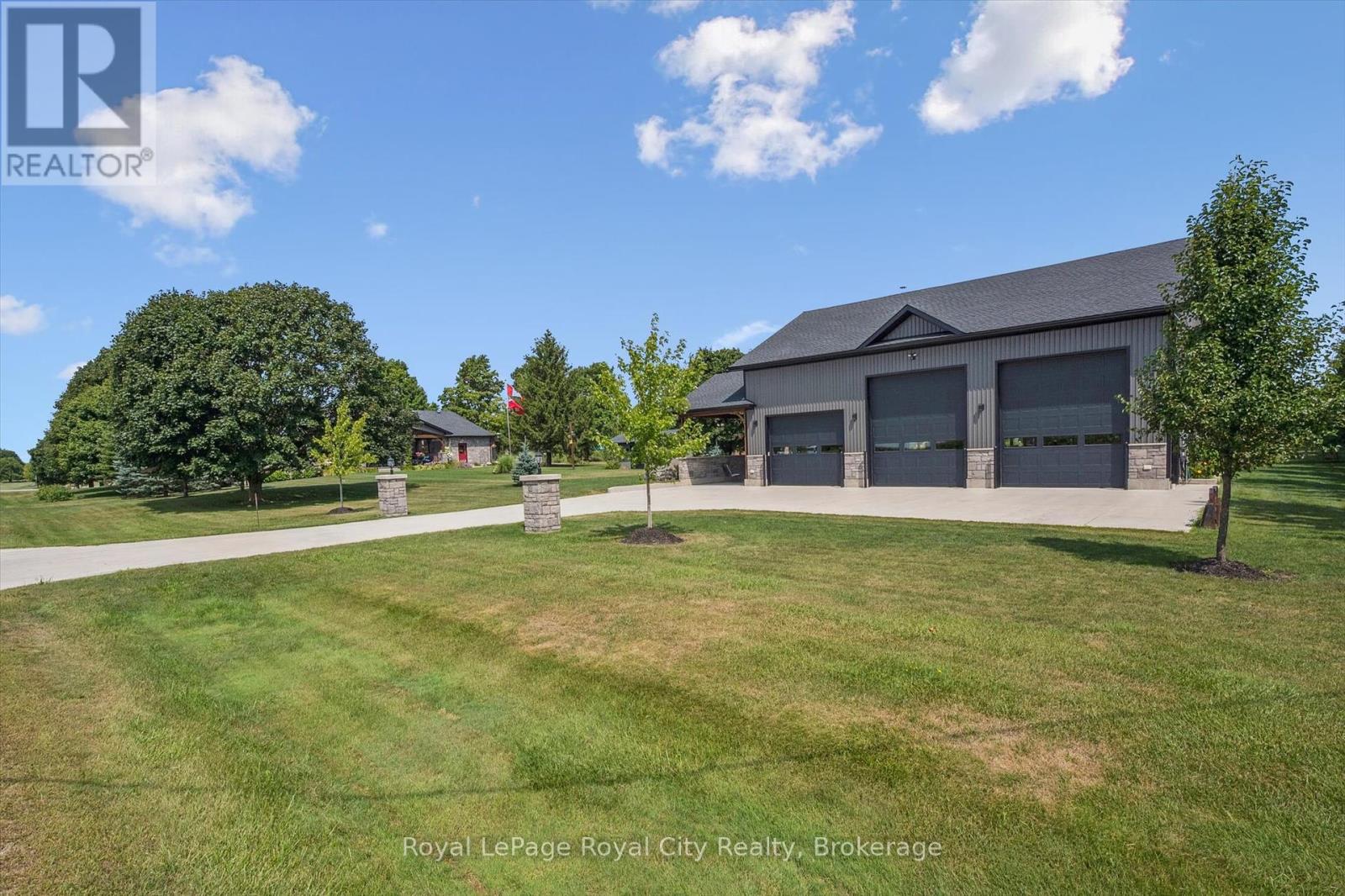 Photo 31 of 100 Harris Crescent, Southgate ON