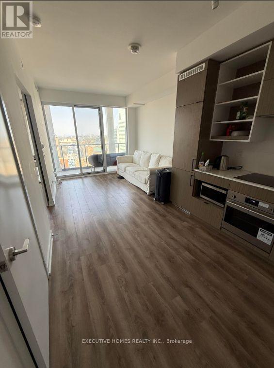 Photo 8 of 2614 20 Edward Street, Toronto ON