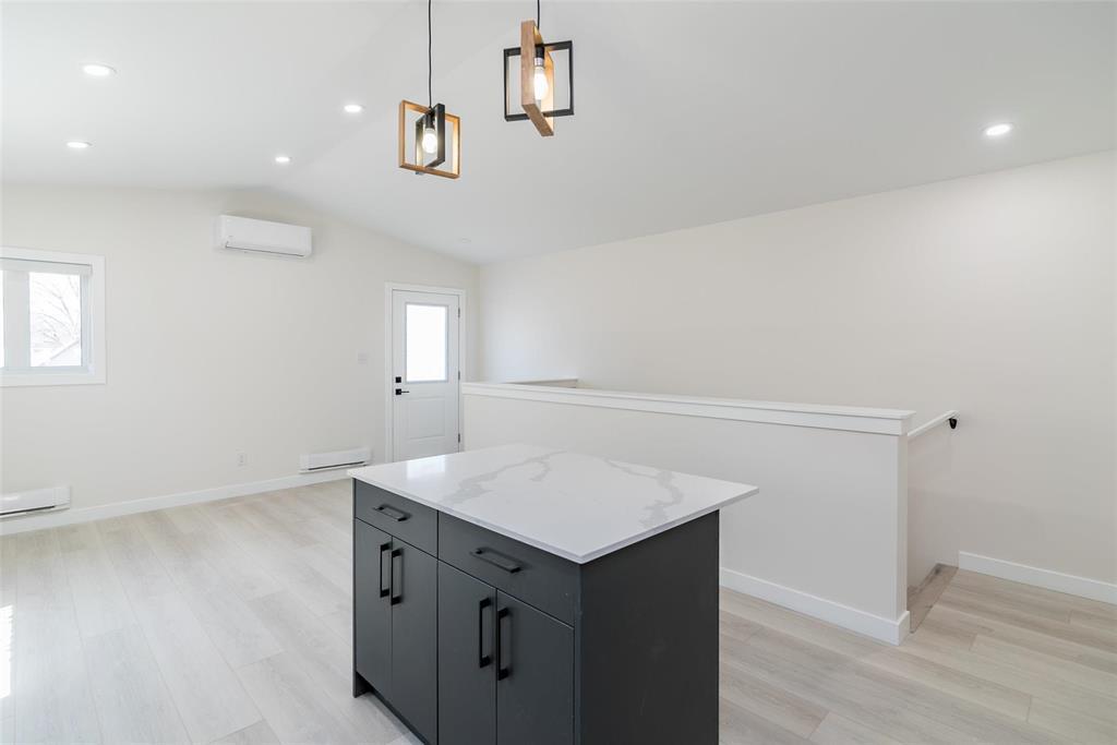 Photo 1 of 278 Inglewood Street, Winnipeg MB