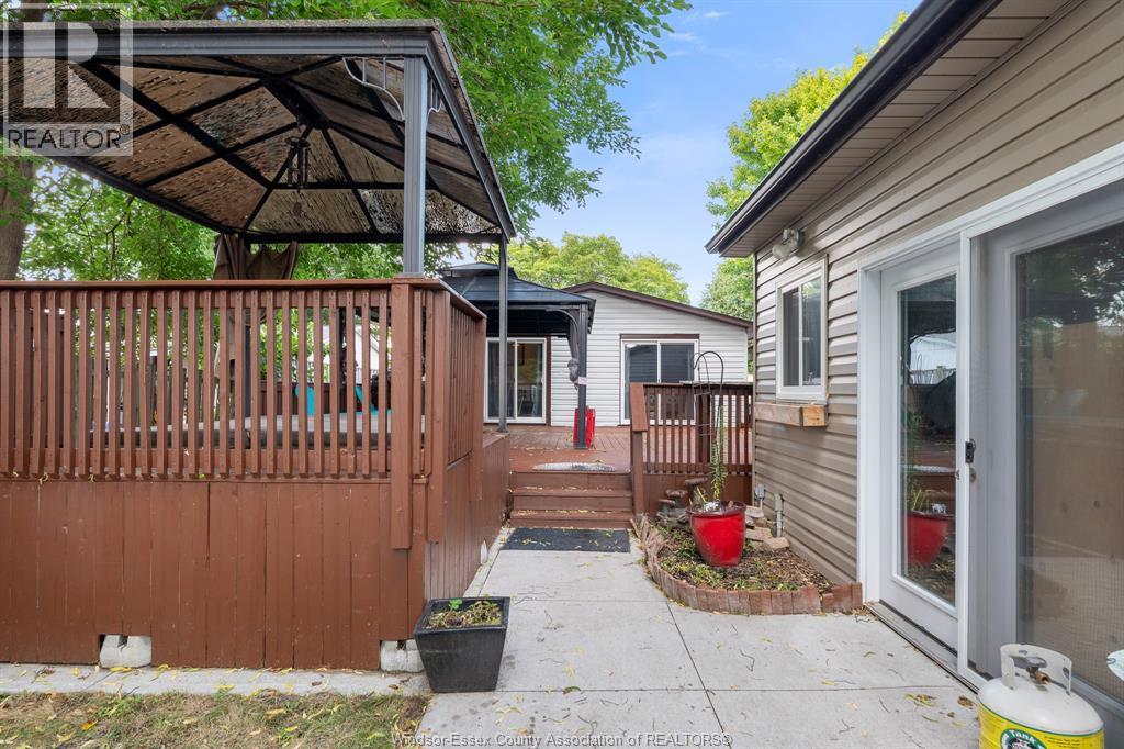 Photo 16 of 10475 Caledon Court, Windsor ON