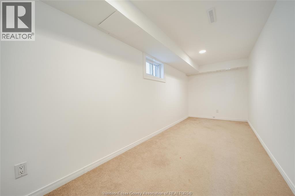 Photo 22 of 686 Mckay Avenue, Windsor ON