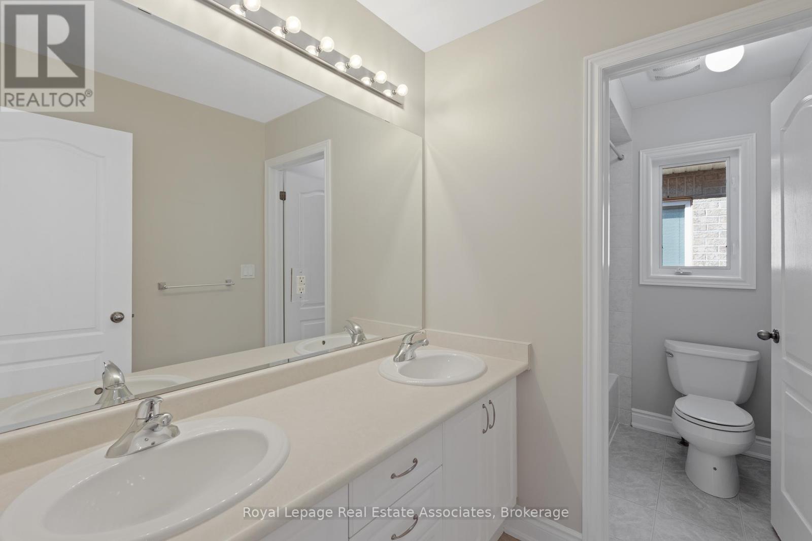 Photo 19 of 3354 Whilabout Terrace, Oakville ON