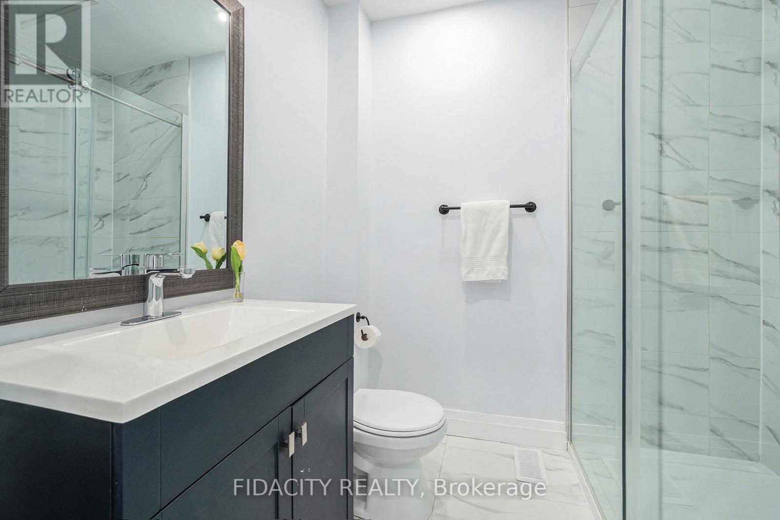 Photo 20 of 640 Somerset Street W, Ottawa ON