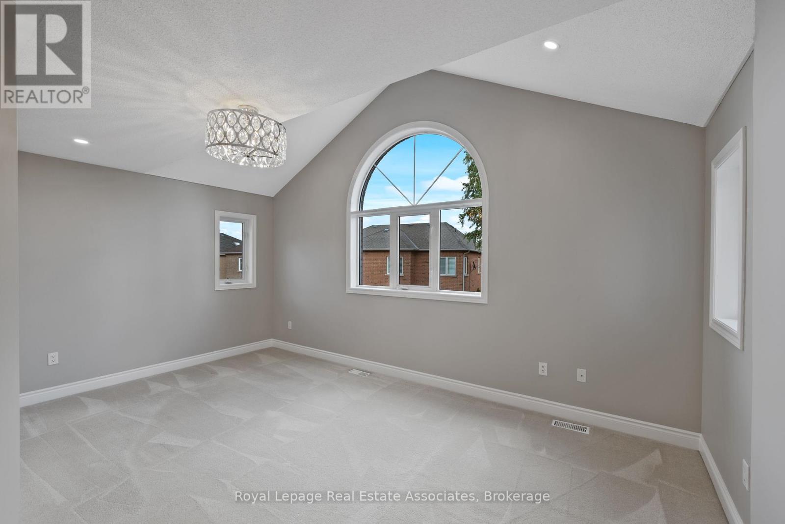 Photo 10 of 3354 Whilabout Terrace, Oakville ON