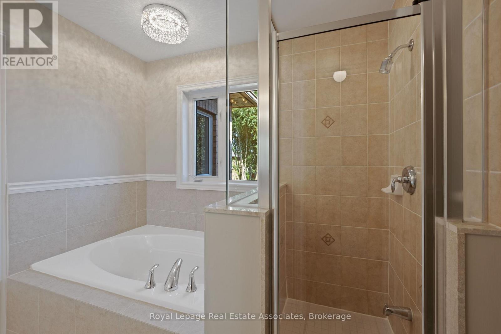 Photo 14 of 3354 Whilabout Terrace, Oakville ON
