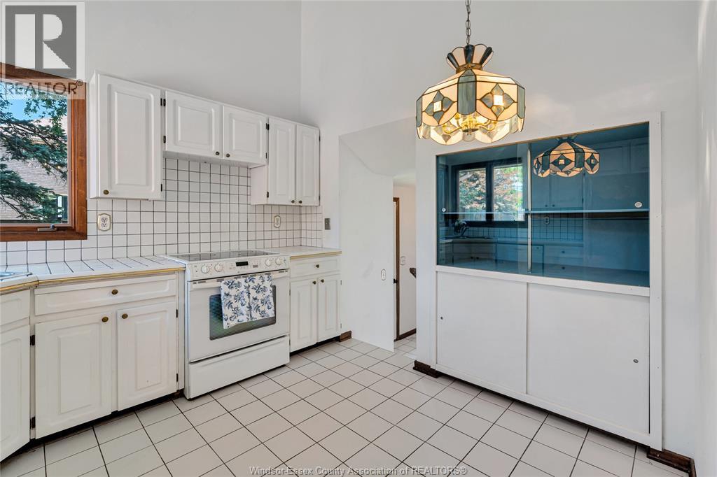 Photo 12 of 3770 Huntington, Windsor ON