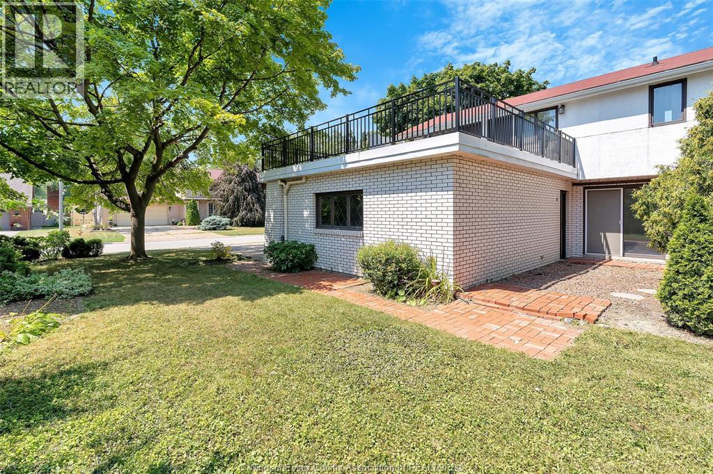 Photo 14 of 3770 Huntington, Windsor ON