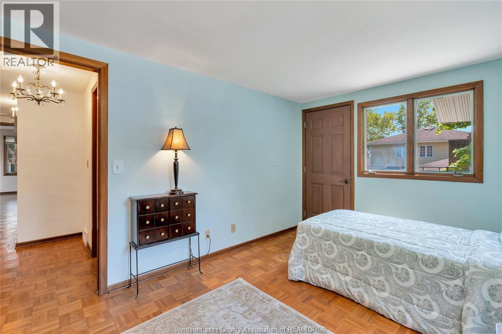 Photo 10 of 3770 Huntington, Windsor ON