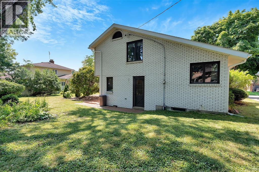Photo 20 of 3770 Huntington, Windsor ON