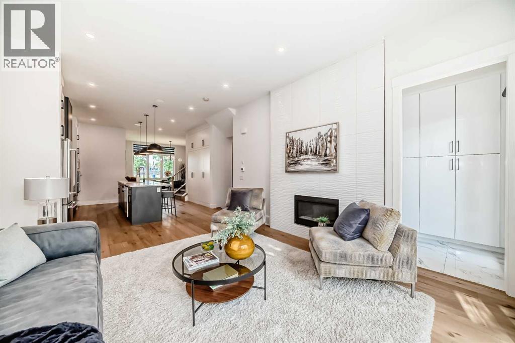 Single Family House for Sale in   Avenue SW Windsor Park Calgary 