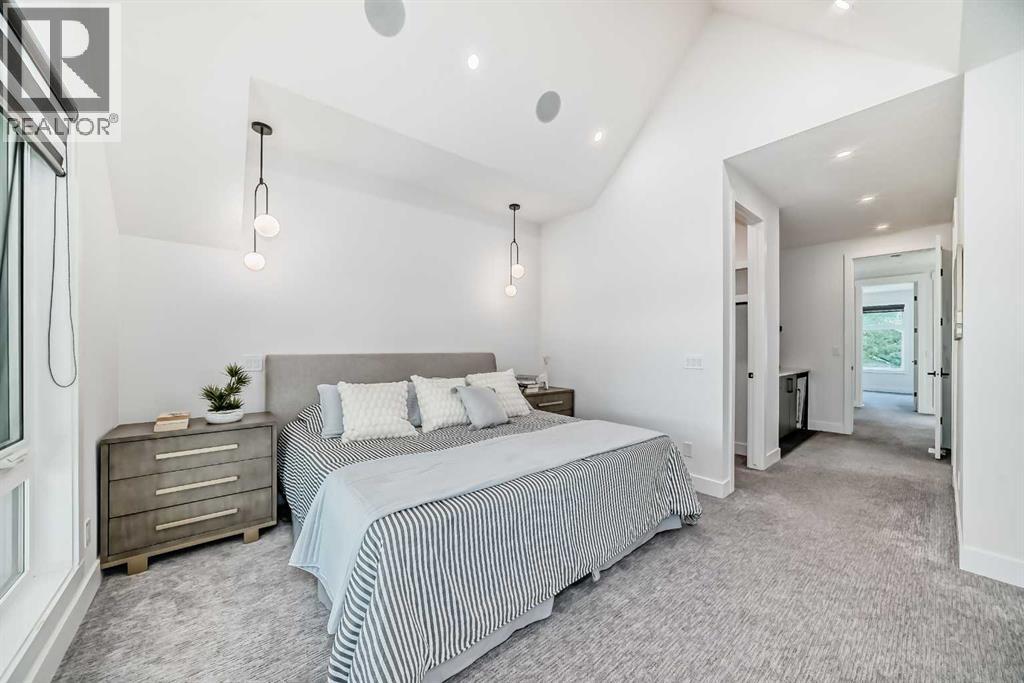 Single Family House for Sale in   Avenue SW Windsor Park Calgary 