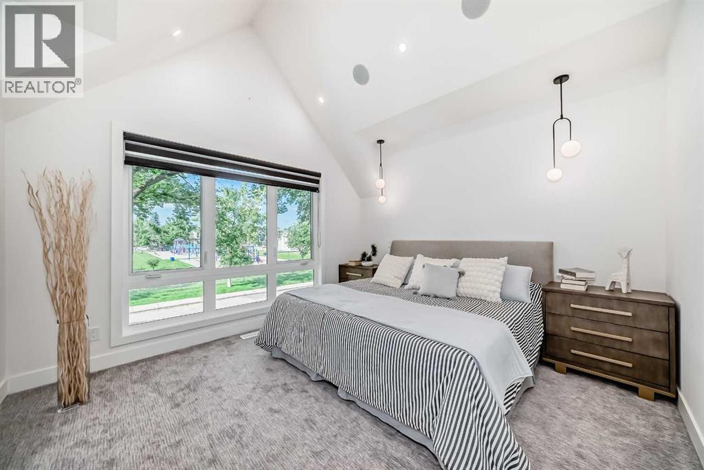 Single Family House for Sale in   Avenue SW Windsor Park Calgary 
