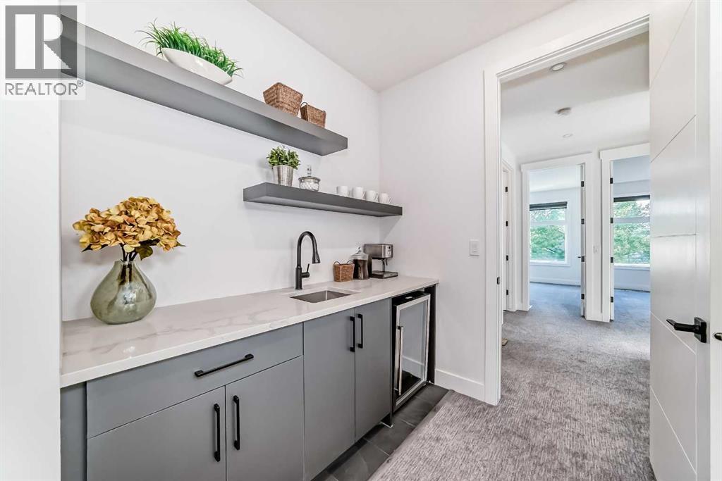 Single Family House for Sale in   Avenue SW Windsor Park Calgary 