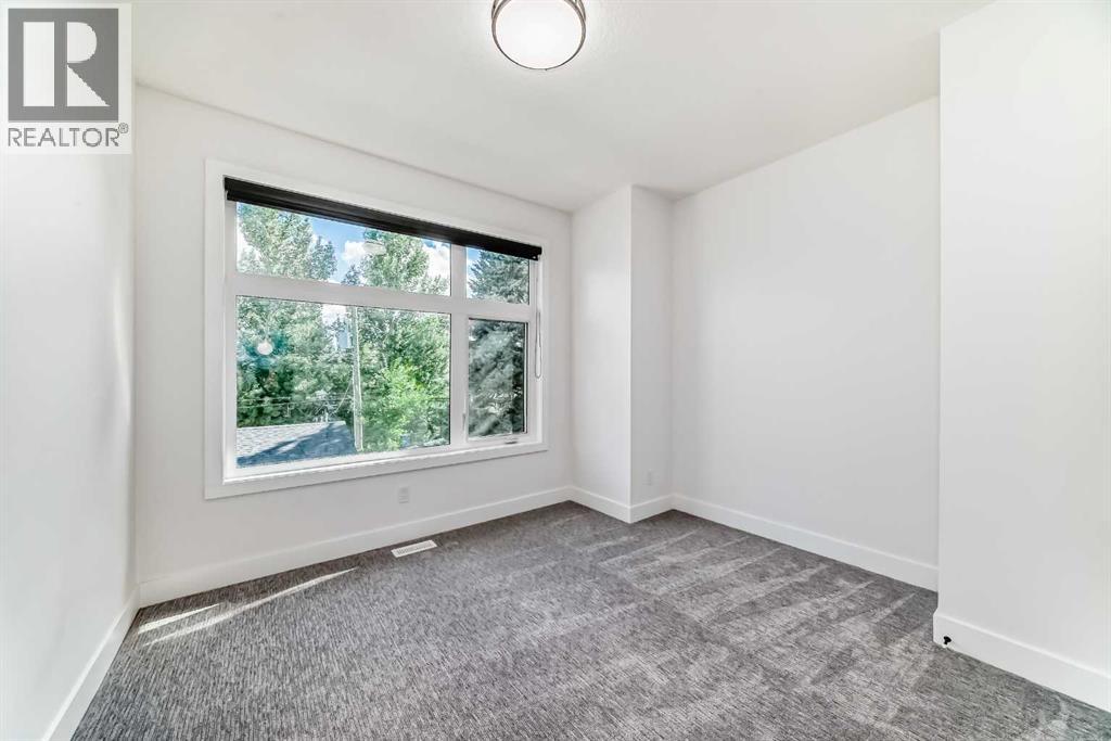 Single Family House for Sale in   Avenue SW Windsor Park Calgary 