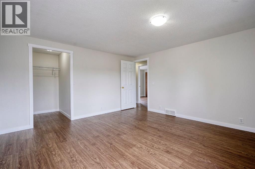 Single Family House for Sale in  Ranchview Place NW Ranchlands Calgary 