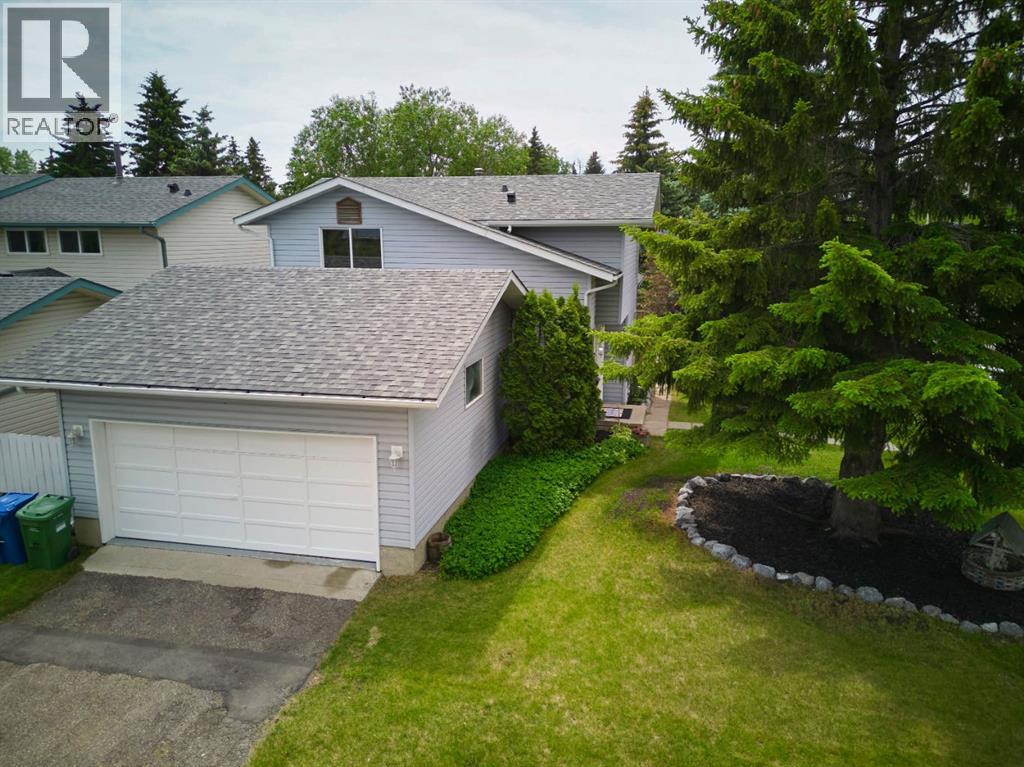 Single Family House for Sale in  Ranchview Place NW Ranchlands Calgary 