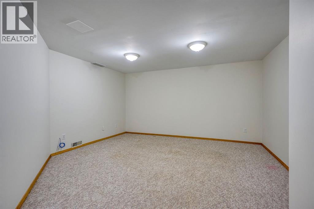 Single Family House for Sale in  Ranchview Place NW Ranchlands Calgary 