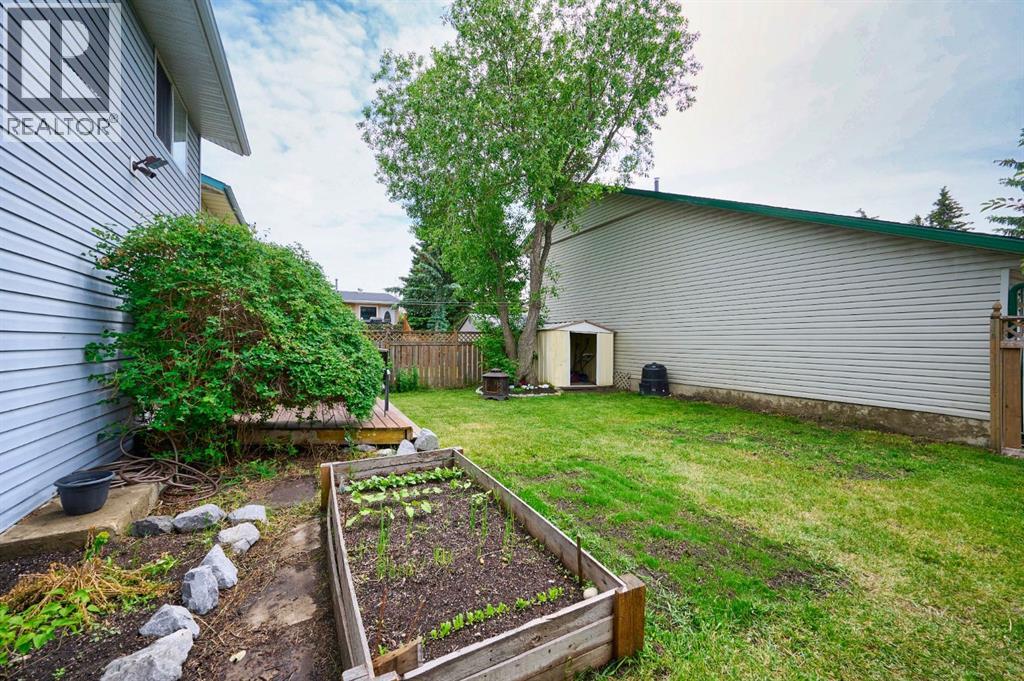 Single Family House for Sale in  Ranchview Place NW Ranchlands Calgary 