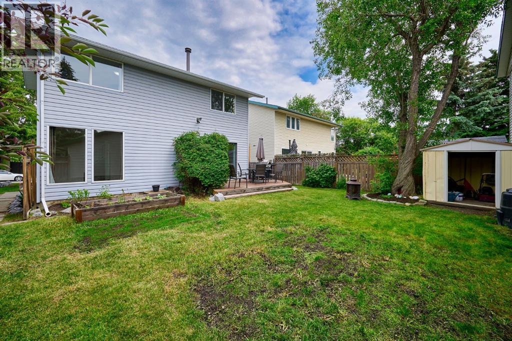 Single Family House for Sale in  Ranchview Place NW Ranchlands Calgary 