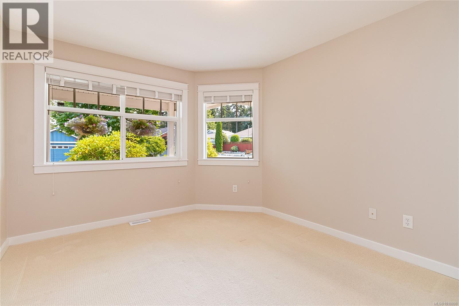 Photo 16 of 145 Meridian Way, Parksville BC