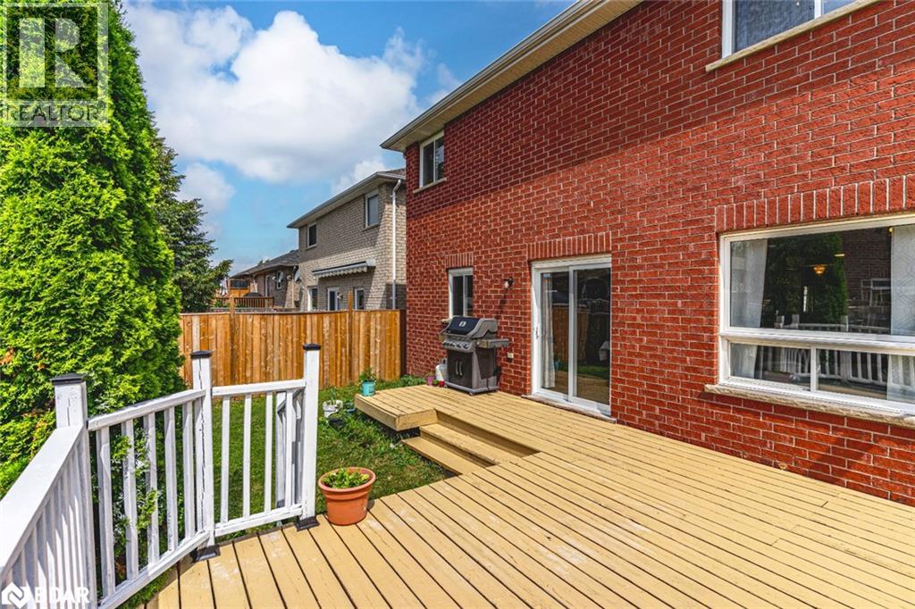 Photo 15 of 9 Buggs Gate, Barrie ON